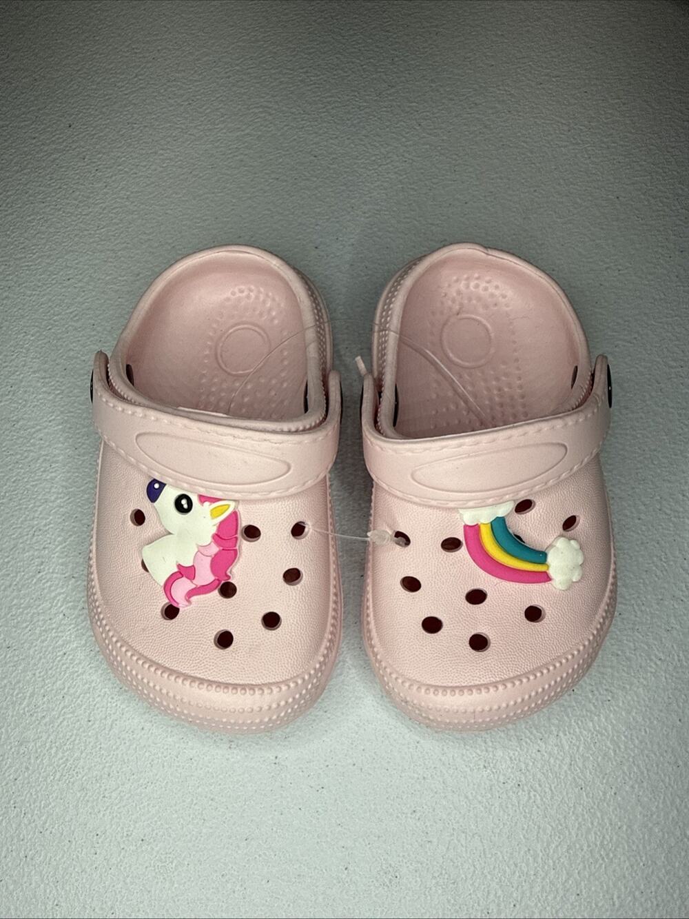 Vilocy Girls Charms Detailed Clogs in pink Size 20 (5 Toddler)